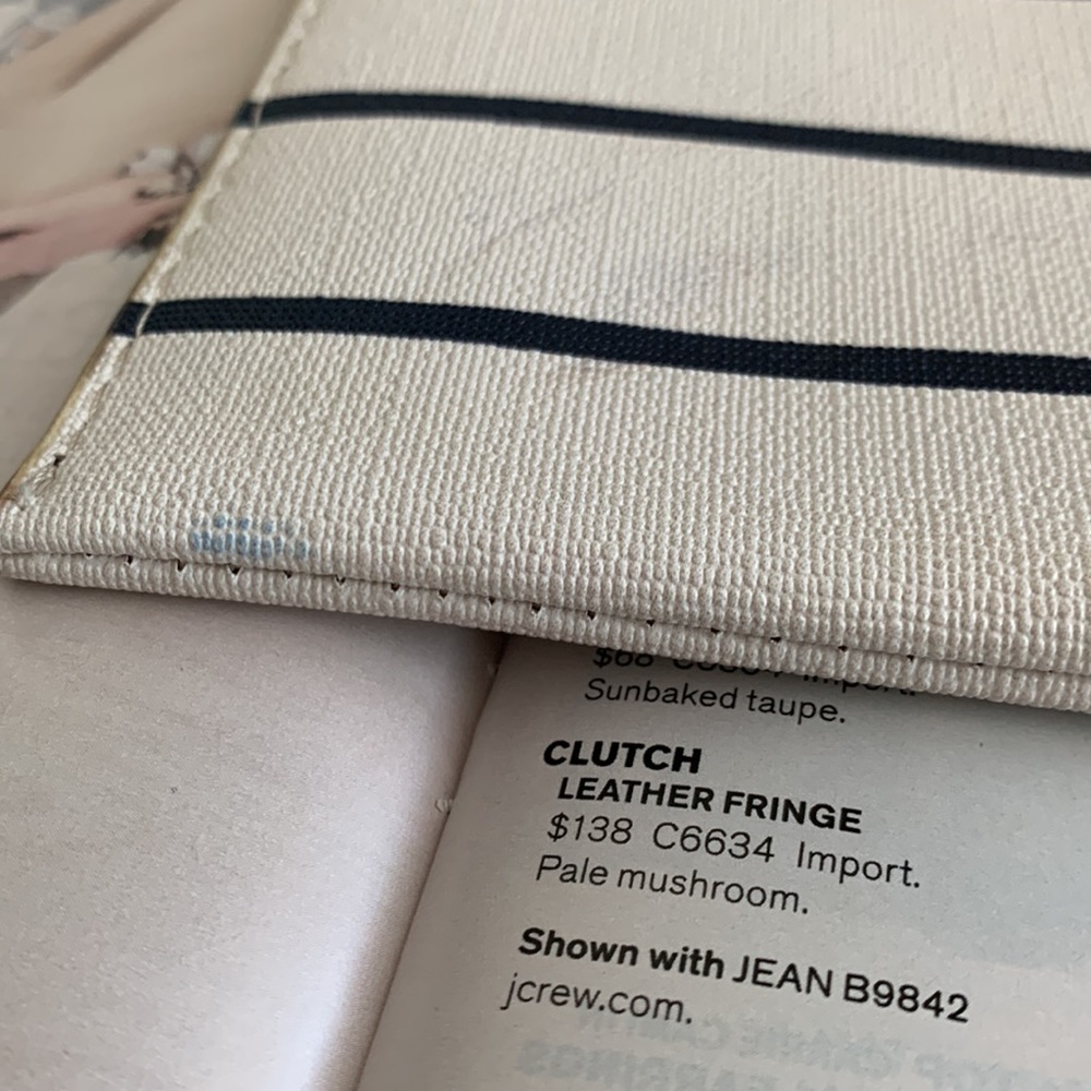 Medium Pouch - Picture 4 of 8